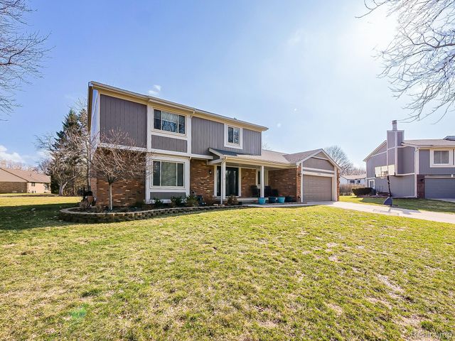 25911 Buckminster Drive, Novi, MI 48375