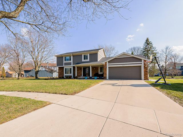 25911 Buckminster Drive, Novi, MI 48375