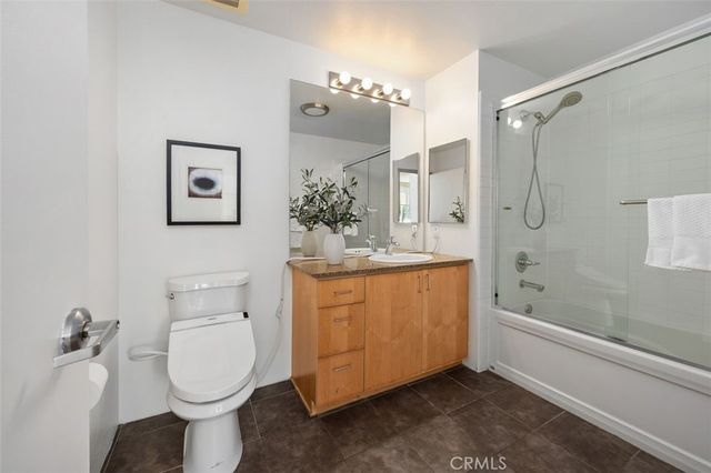 285 W 6th St 326, San Pedro, CA 90731