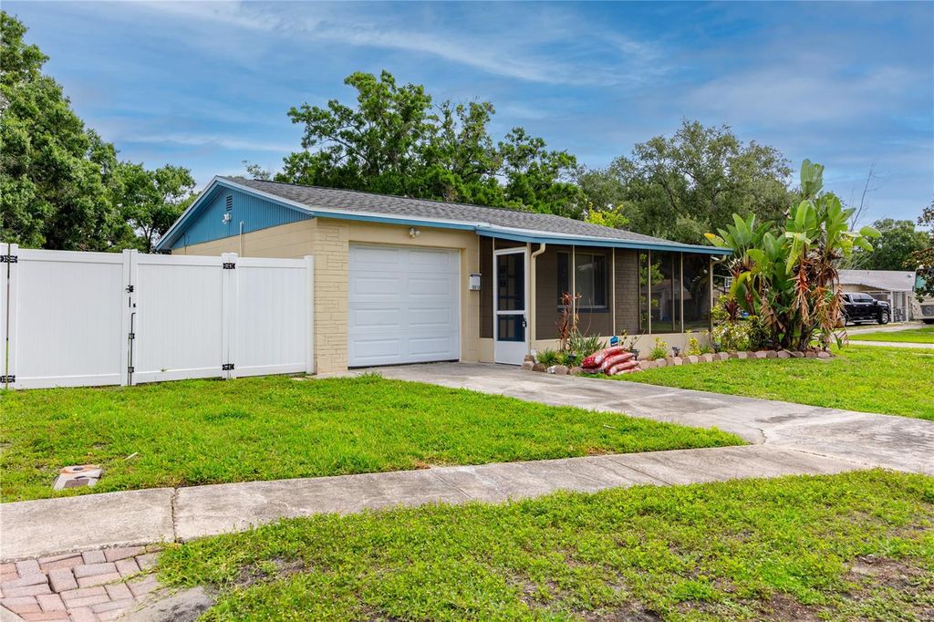 10010 62ND STREET N, Pinellas Park, FL 33782