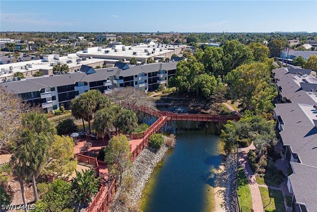 600 Neapolitan WAY 212, Naples, FL 34103