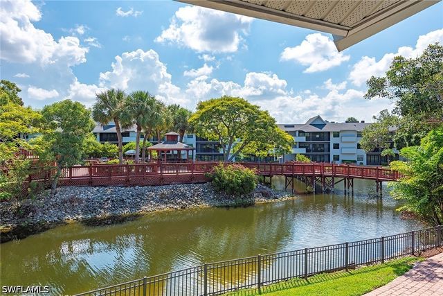 600 Neapolitan WAY 212, Naples, FL 34103