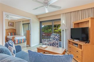 600 Neapolitan WAY 212, Naples, FL 34103