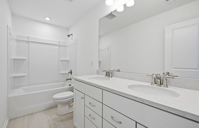 1043 Whitefox Drive, Spartanburg, SC 29302