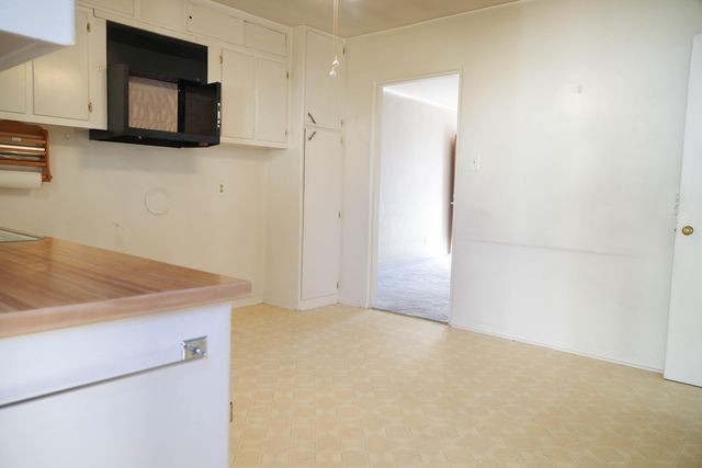 1117 Monroe Street SE, Albuquerque, NM 87108