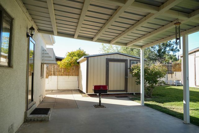 1117 Monroe Street SE, Albuquerque, NM 87108