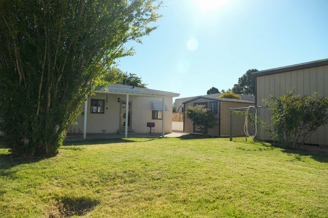 1117 Monroe Street SE, Albuquerque, NM 87108