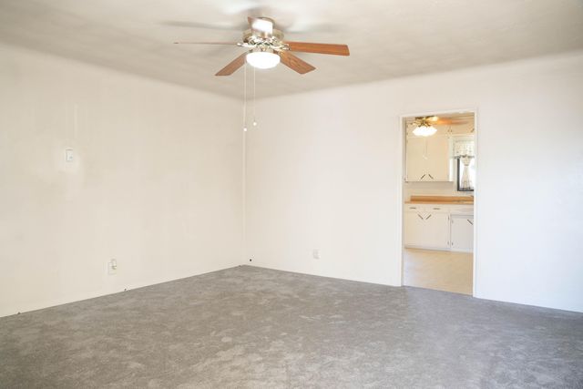 1117 Monroe Street SE, Albuquerque, NM 87108