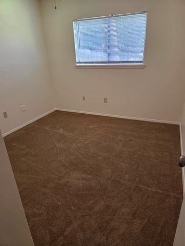 9 Capewood Court, The Woodlands, TX 77381