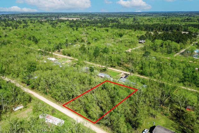 606 Moonbeam Drive, Livingston, TX 77351