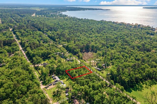 606 Moonbeam Drive, Livingston, TX 77351