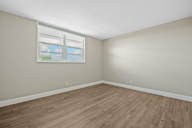 5700 NW 2nd Avenue 410, Boca Raton, FL 33487