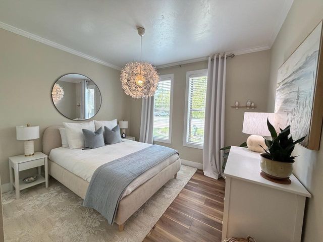 1104 S FORESTBROOK LANE, Appleton, WI 54914