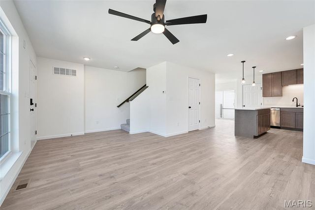 160 Sunset Terrace Drive, O'fallon, MO 63385
