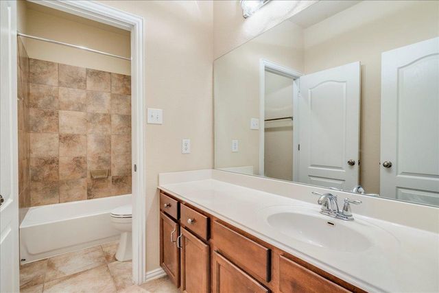 820 Clear Springs HOLW, Buda, TX 78610