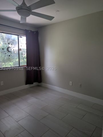 7162 Sportsmans Dr 7162, North Lauderdale, FL 33068