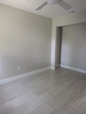 7162 Sportsmans Dr 7162, North Lauderdale, FL 33068