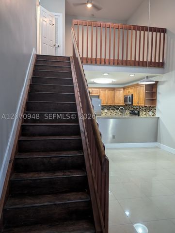7162 Sportsmans Dr 7162, North Lauderdale, FL 33068