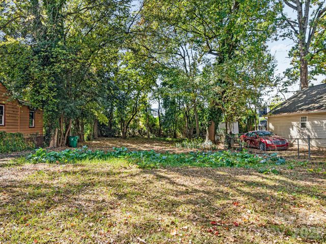 221 Plymouth Avenue, Charlotte, NC 28206