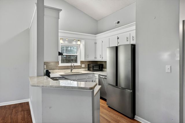 112 Pipestone Drive, Summerville, SC 29485