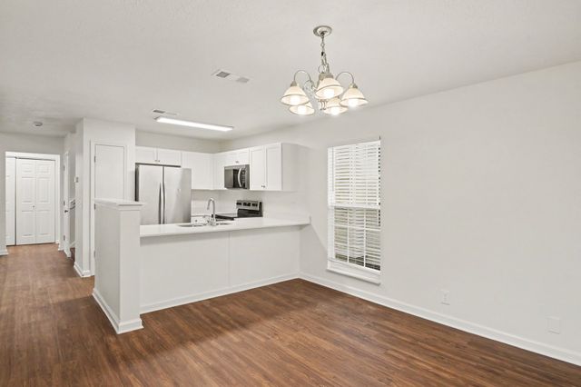 2006 Lassiter Dr, Goodlettsville, TN 37072
