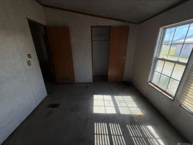 806 S Quiett Ave, Gonzales, LA 70737