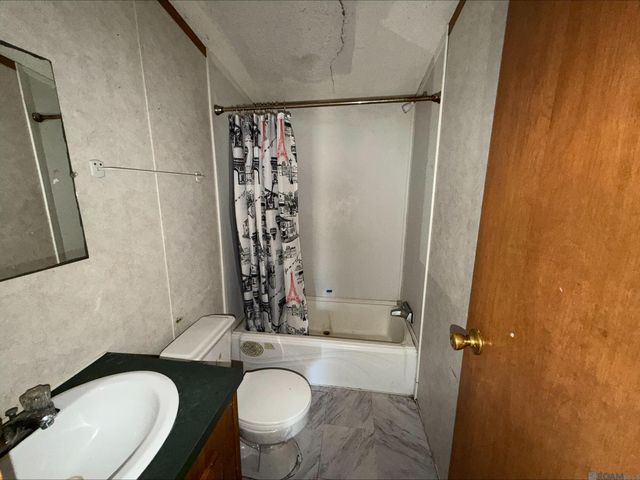 806 S Quiett Ave, Gonzales, LA 70737