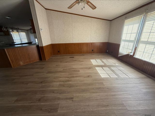 806 S Quiett Ave, Gonzales, LA 70737