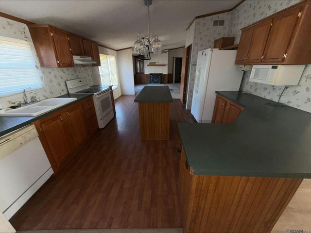 806 S Quiett Ave, Gonzales, LA 70737