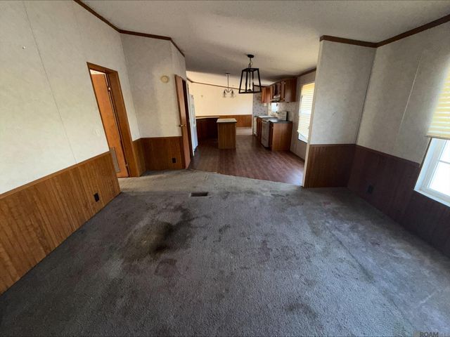 806 S Quiett Ave, Gonzales, LA 70737