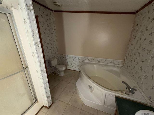 806 S Quiett Ave, Gonzales, LA 70737