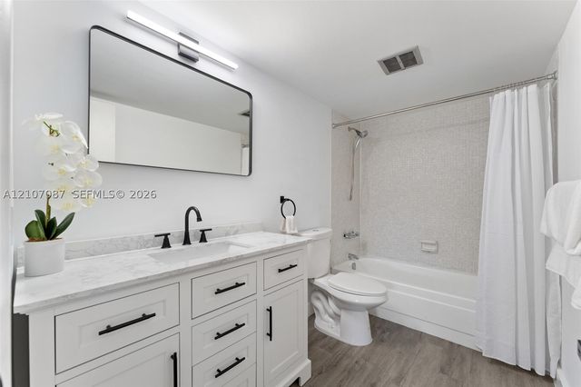 3105 Oakland Shores Dr J110, Oakland Park, FL 33309