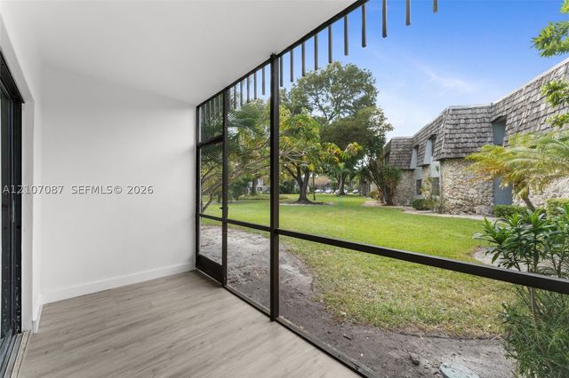3105 Oakland Shores Dr J110, Oakland Park, FL 33309