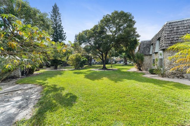 3105 Oakland Shores Dr J110, Oakland Park, FL 33309