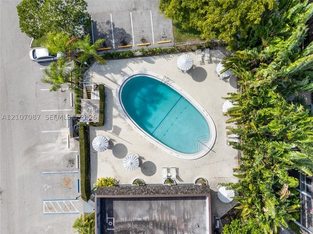 3105 Oakland Shores Dr J110, Oakland Park, FL 33309