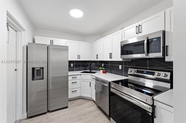 3105 Oakland Shores Dr J110, Oakland Park, FL 33309