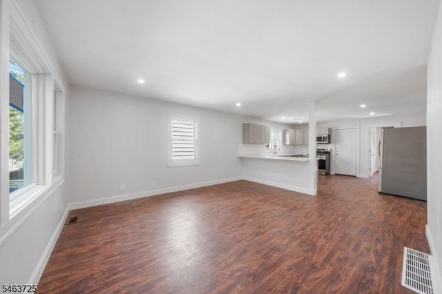 68 Salter Pl, Belleville Twp., NJ 07109
