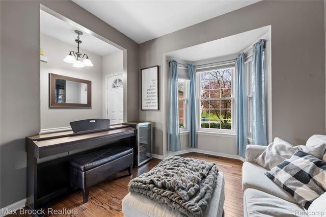 9894 High Meadow Drive, Superior Charter Township, MI 48198