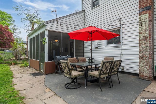 7 Spier Drive, Livingston, NJ 07039