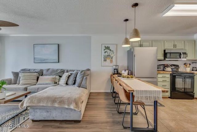 918 Carolina Beach Avenue N Unit 3f, Carolina Beach, NC 28428