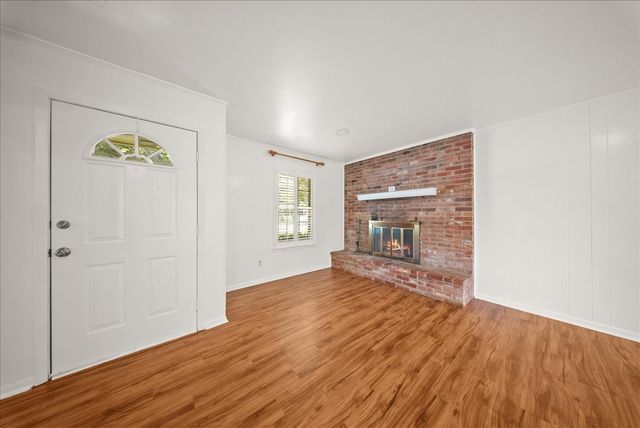 421 Forrest Lane, Corsicana, TX 75110