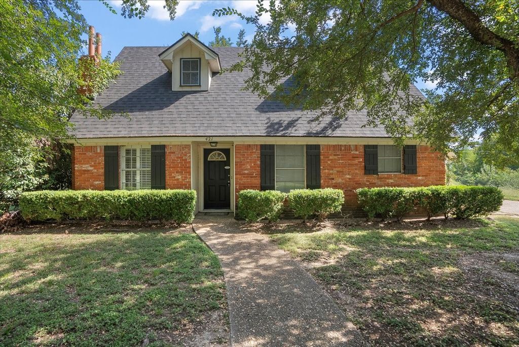 421 Forrest Lane, Corsicana, TX 75110