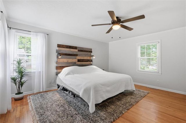 636 Hillside Avenue, Liberty, MO 64068