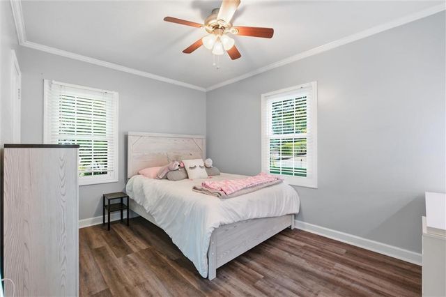 636 Hillside Avenue, Liberty, MO 64068