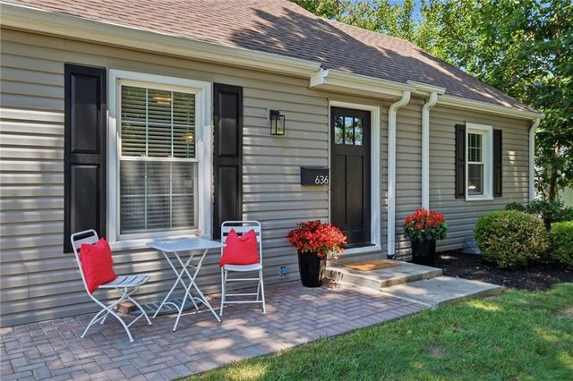 636 Hillside Avenue, Liberty, MO 64068