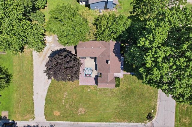 636 Hillside Avenue, Liberty, MO 64068