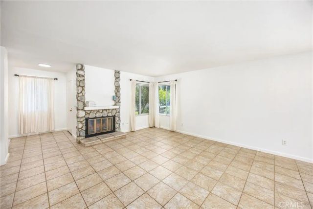 1926 S Starfire Ave, Corona, CA 92879
