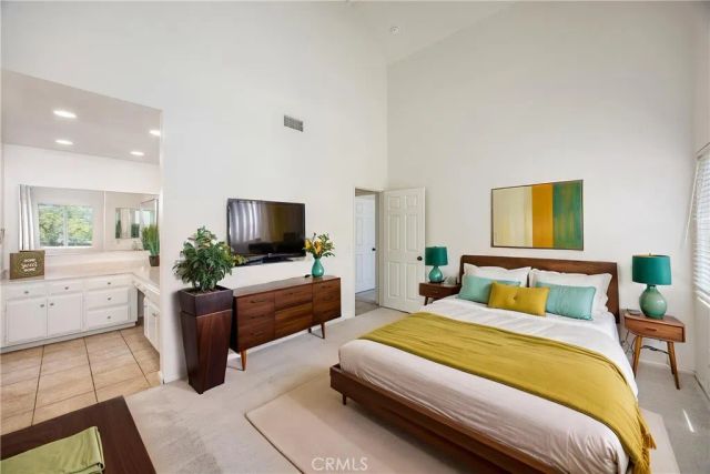 1926 S Starfire Ave, Corona, CA 92879