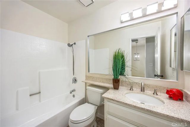 1926 S Starfire Ave, Corona, CA 92879