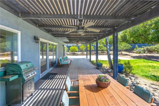 1926 S Starfire Ave, Corona, CA 92879